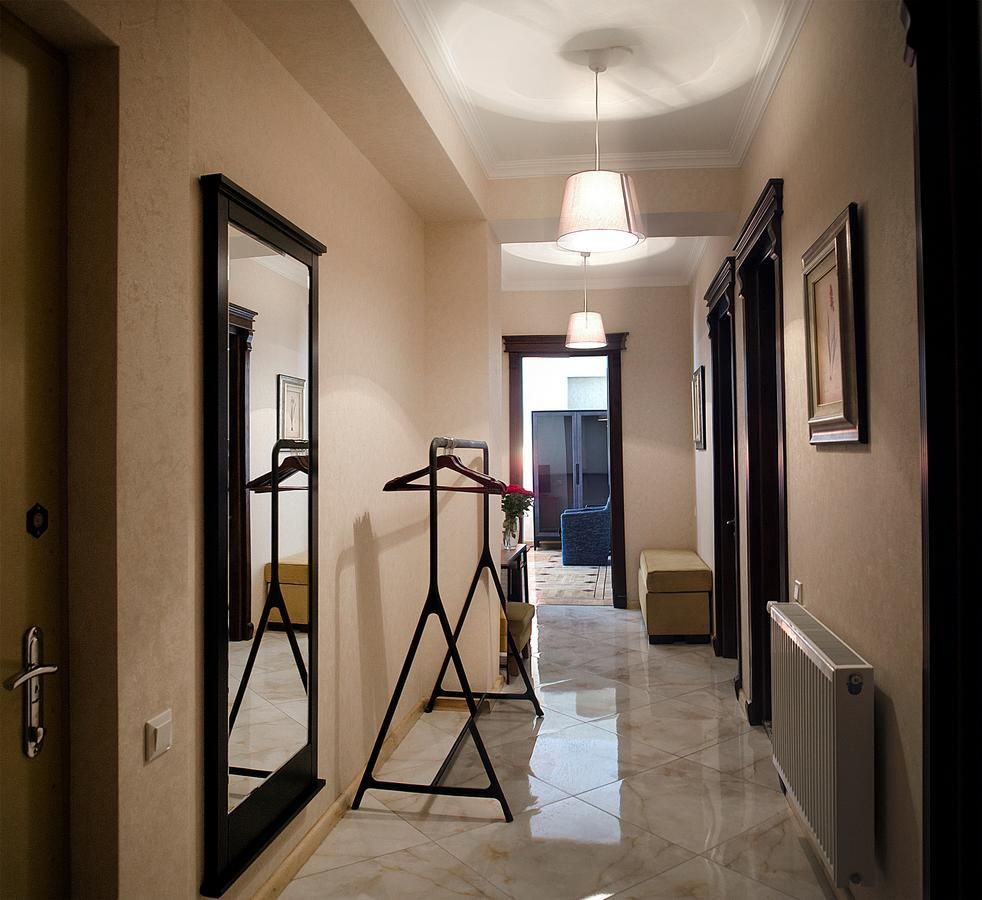 Tiflislux Apartment - Old City Philarmonic エクステリア 写真