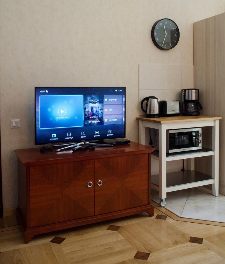 Tiflislux Apartment - Old City Philarmonic エクステリア 写真