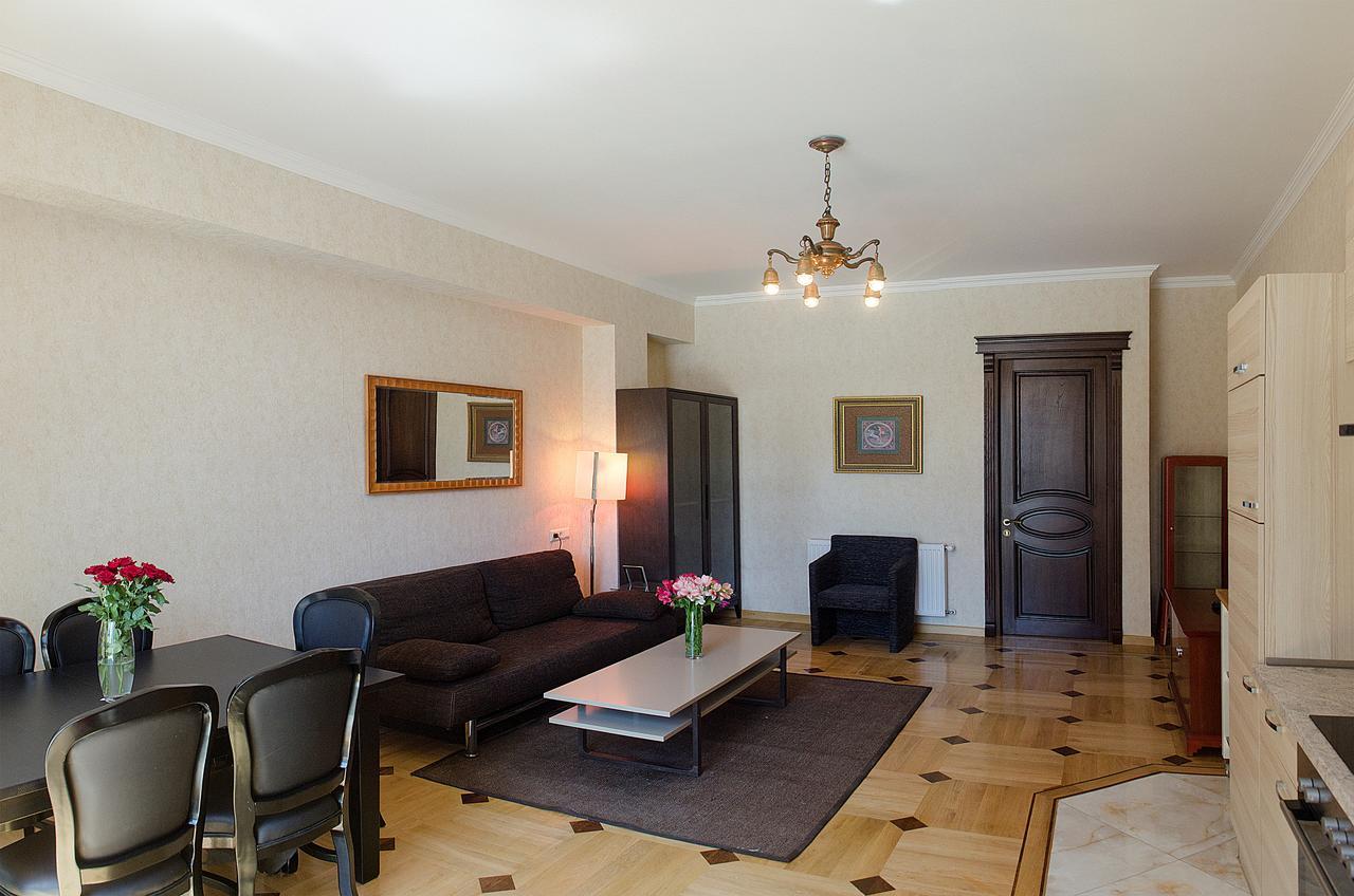 Tiflislux Apartment - Old City Philarmonic エクステリア 写真